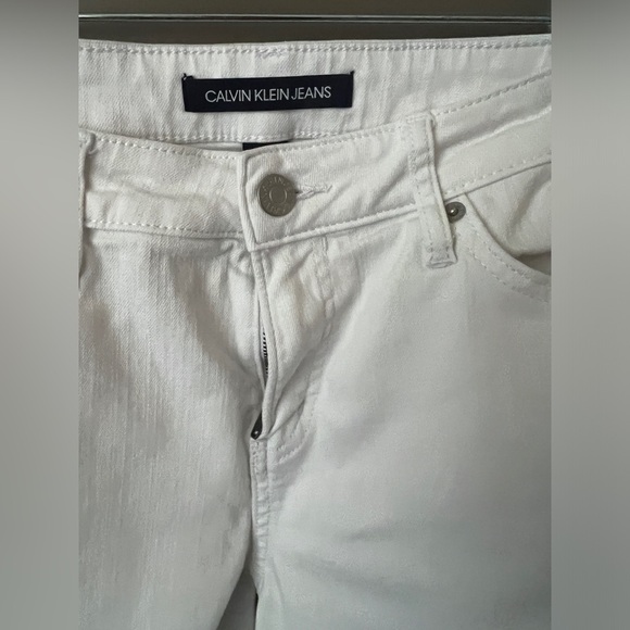Calvin Klein‎ size 6 white denim Bermuda shorts - Picture 4 of 10